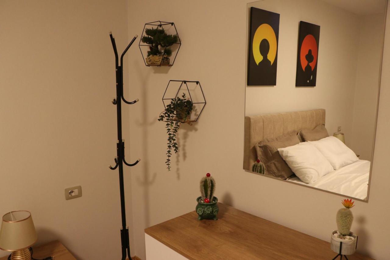 Pine Apartment Tirana Exterior photo
